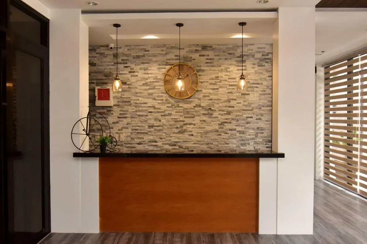 Andeo Suites Angeles 3*,